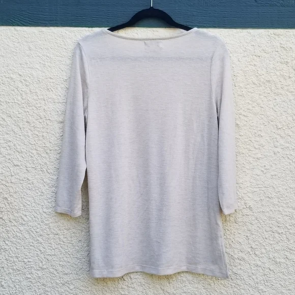 Liz Claiborne beige knit 3/4 sleeve top with shoulder stud detail medium - Picture 2 of 4